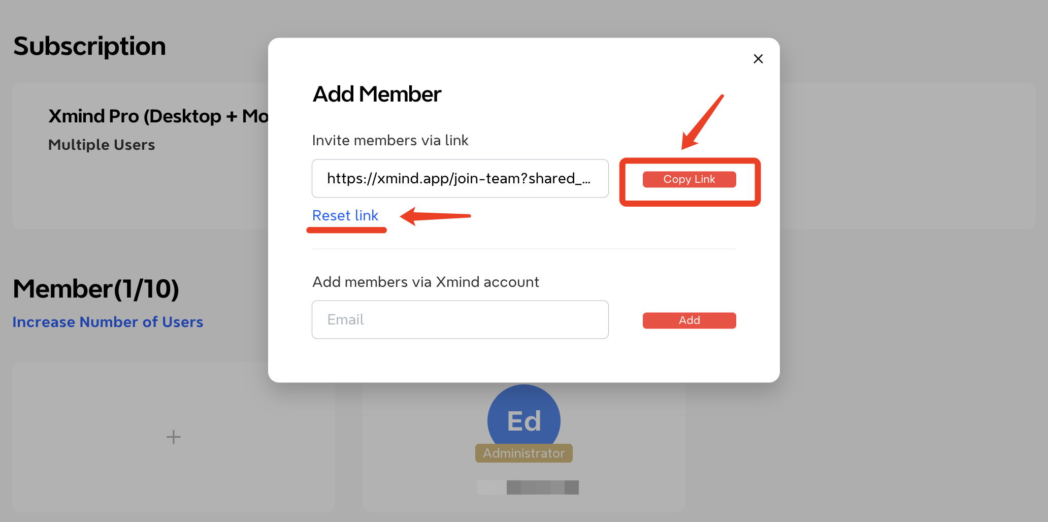 Ventana emergente que muestra opciones para invitar miembros mediante enlace o correo electrónico para la gestión de la suscripción Pro de Xmind.
